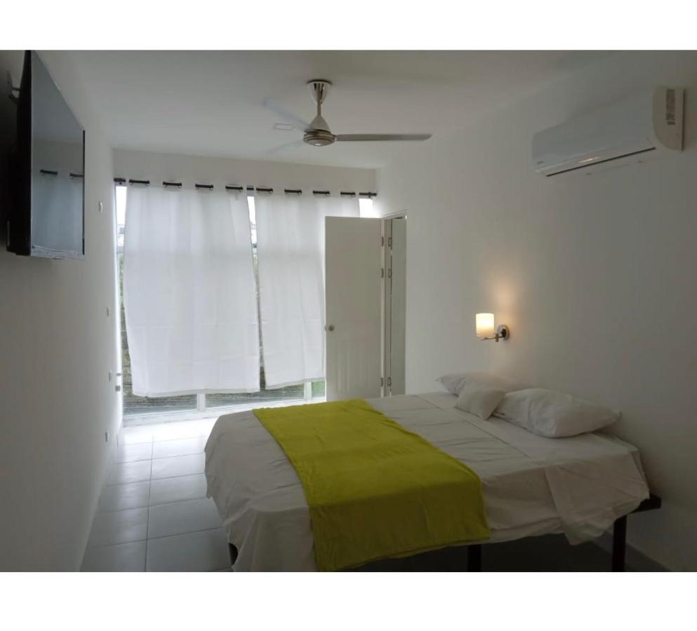 Hotel Sabana Inn サンホセ エクステリア 写真