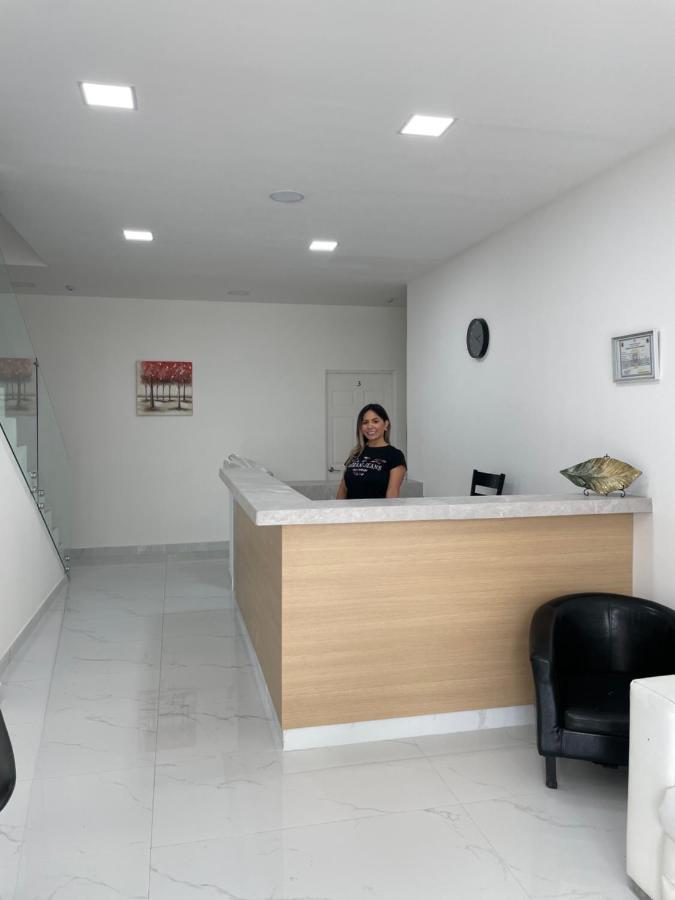 Hotel Sabana Inn サンホセ エクステリア 写真